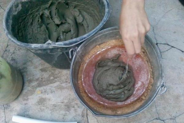Иcискусственные камни и скульптуры из бетона на даче и в саду