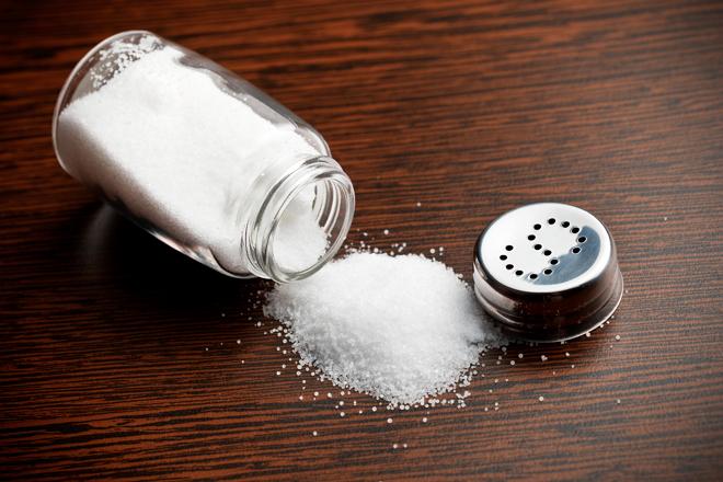 Зачем поливать свеклу солью?